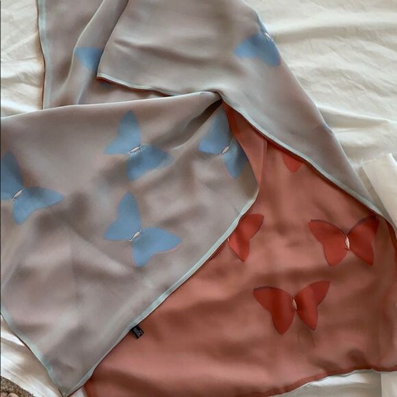 Reversible blue/coral brick butterfly very sheer silk chiffon scarf 22" x 66" - Picture 6 of 11